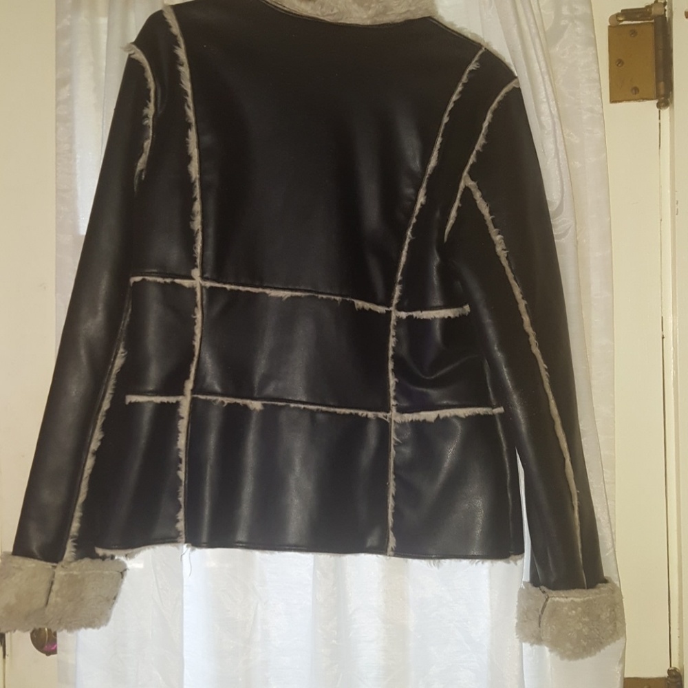 Jacket - Picture 4 of 5